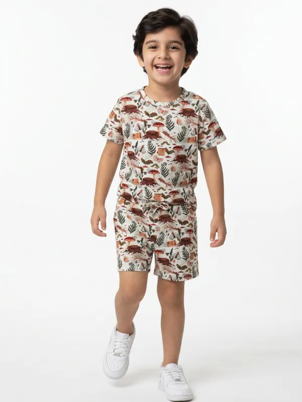 Unisex_Organic_Cotton_Single_Jersey_Short_Sleev_All_Over_Print_T_Shirt_And_Shorts_Set_White_And_Green