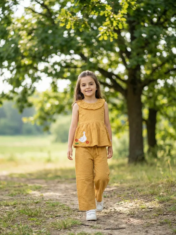 Girls_Organic_Cotton_Seer_Sucker_Sleeveless_Duck_Embroidered_Frill_Top_And_Pant_Set_Yellow