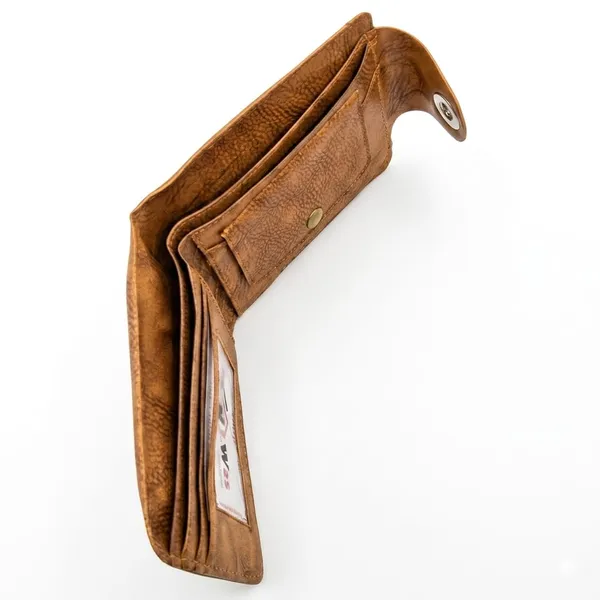 Brown_Leather_Bifold_Wallet_For_Daily_Use
