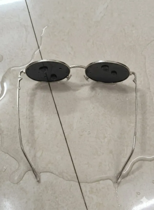 Silver_Metal_Oval_Sunglasses_For_Daily_Wear