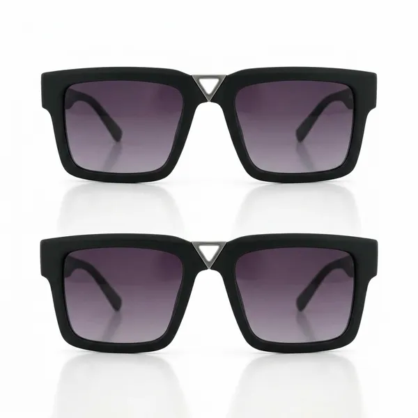 Black_Polycarbonate_Oversized_Sunglasses_For_Fashion_Wear
