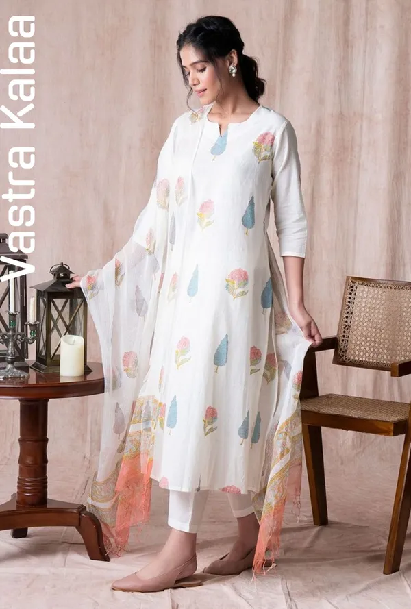 White_Poly_Rayon_A-Line_Floral_Print_Kurta_Set_For_Women