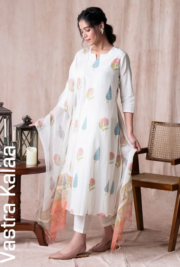 White_Poly_Rayon_A-Line_Floral_Print_Kurta_Set_For_Women