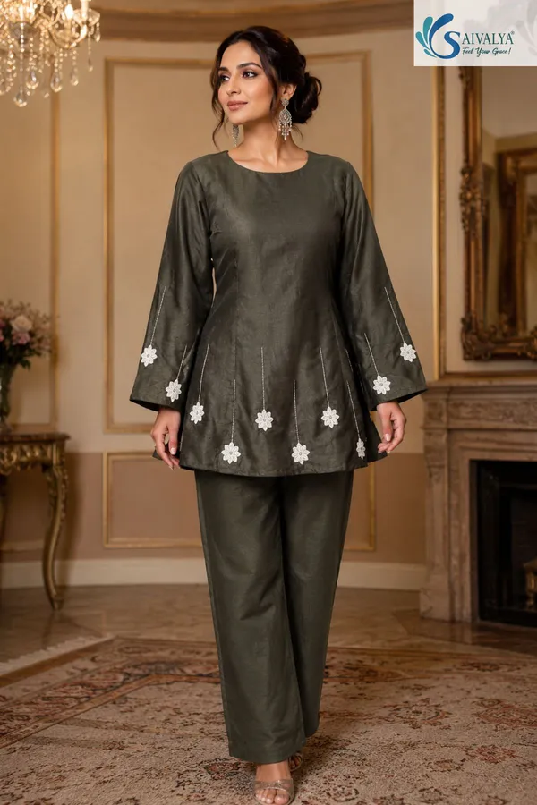 Olive_Élan_Floral_Embroidered_Co-ord_Set