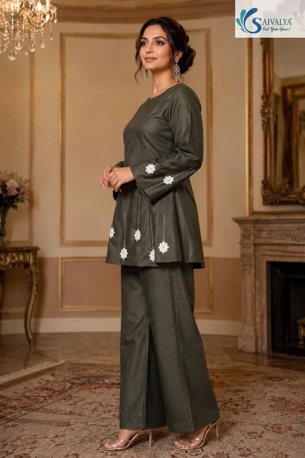 Olive_Élan_Floral_Embroidered_Co-ord_Set