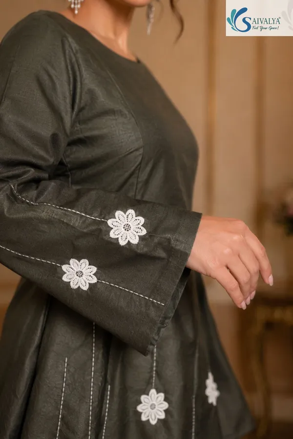 Olive_Élan_Floral_Embroidered_Co-ord_Set