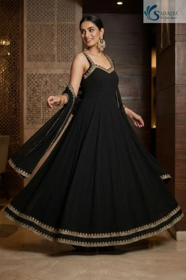 Saivalya_Nooré_Black_Anarkali_Set