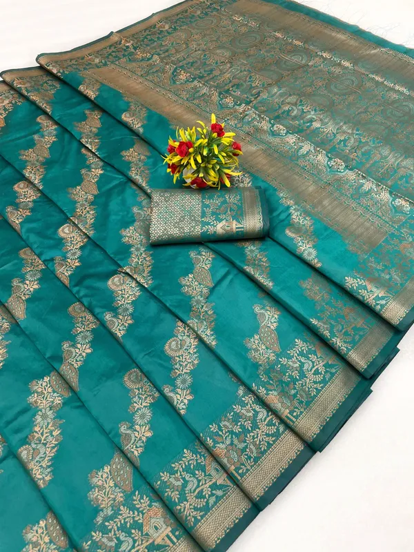 Elegant_Banarasi_Silk_Saree_With_Golden_Zari_Weaving_Teal
