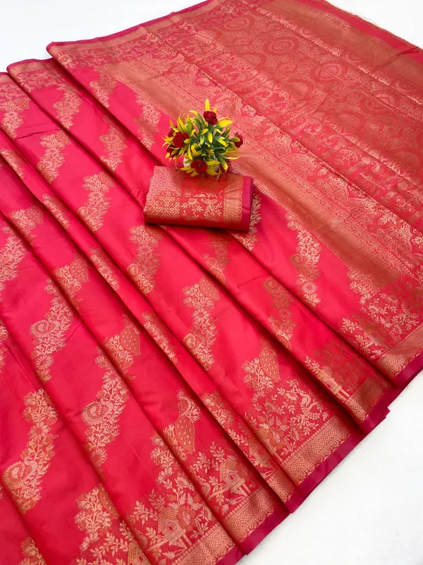 Premium_Banarasi_Silk_Saree_With_Golden_Zari_Work_Pink