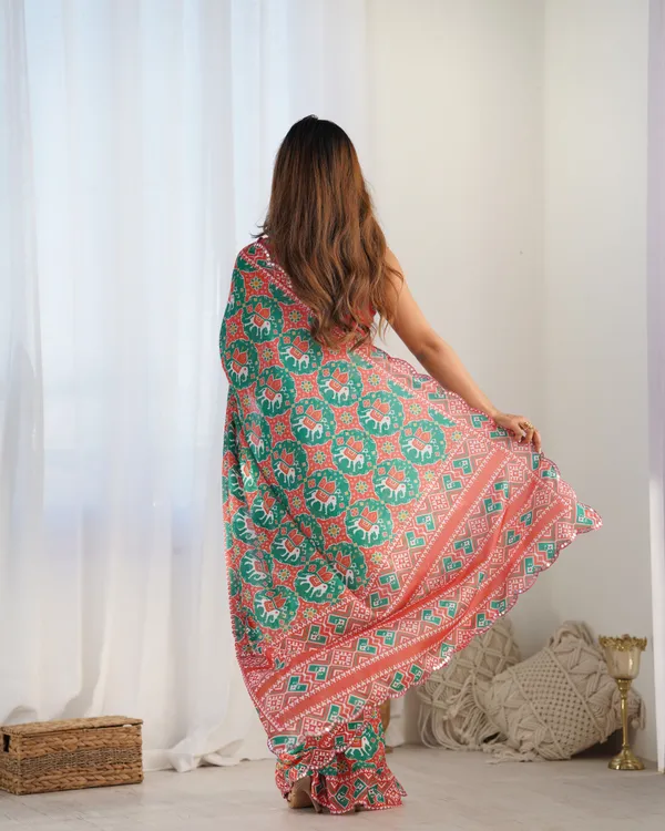 Green_And_Pink_Pure_Chinon_Digital_Print_Saree_With_Mirror_Work_Scallop_Border_For_Women