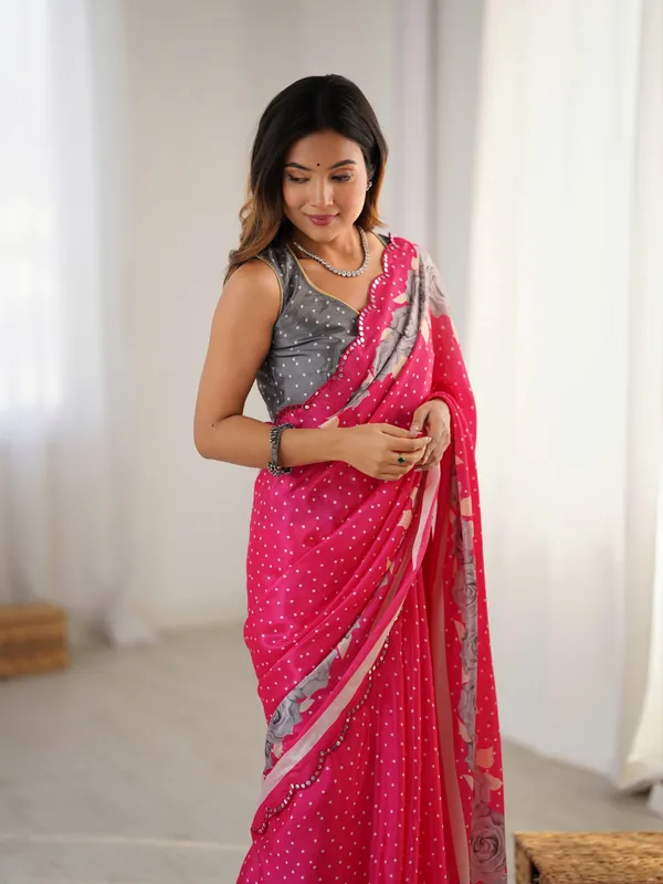 Pink_And_Grey_Pure_Chinon_Digital_Print_Saree_With_Mirror_Work_Scallop_Border_For_Women
