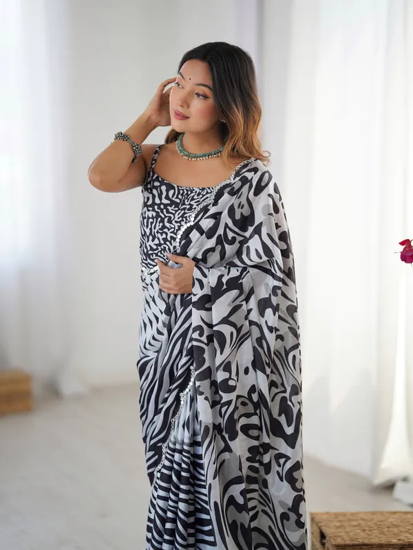 Black_And_White_Pure_Chinon_Digital_Print_Saree_With_Mirror_Work_Scallop_Border_For_Women