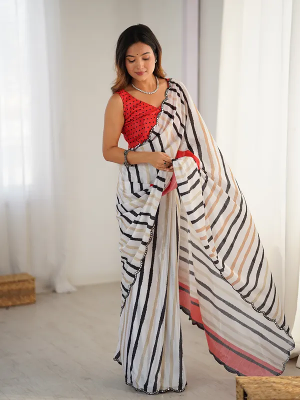 White_And_Red_Pure_Chinon_Digital_Print_Saree_With_Mirror_Work_Scallop_Border_For_Women