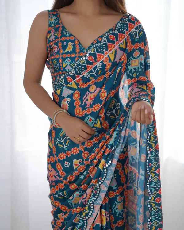 Navy_And_Yellow_Pure_Chinon_Digital_Print_Saree_With_Mirror_Work_Scallop_Border_For_Women