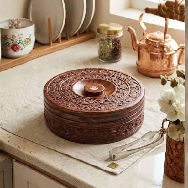 Handcrafted_Wooden_Coaster_Set_With_Boat_Shaped_Holder