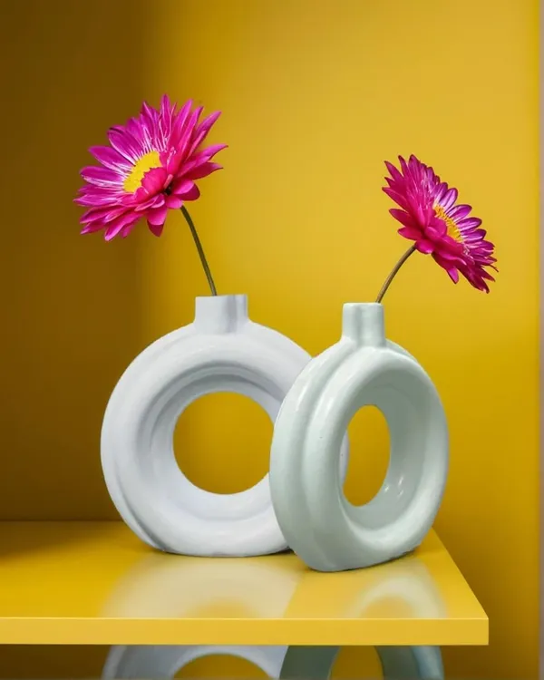 Nest_Room_Donut_Shape_Ceramic_Vases_Flower_Vase_Round_Shaped_Vase_Home_Decor_Centrepiece_Decor_Showpiece_Office_Desk_Flower_Vase_Pampas_Grass_Vase