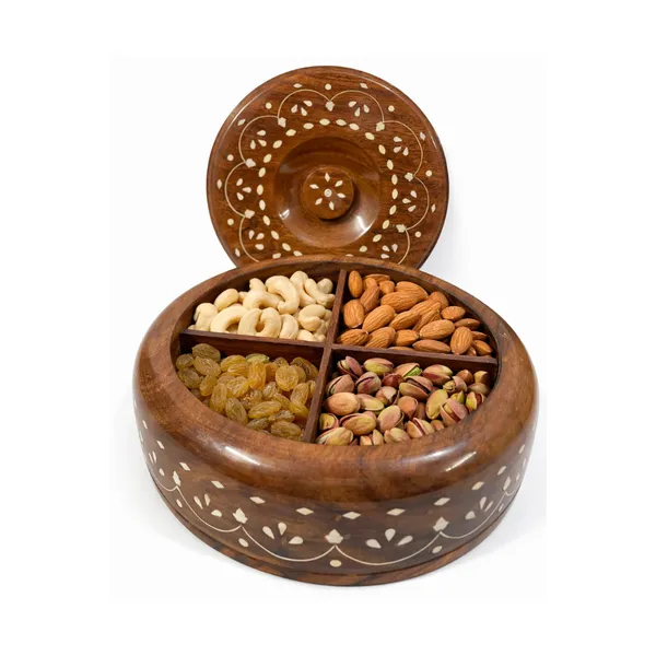 Handcrafted_Wooden_Chapati_Box_With_Brass_Inlay_Work