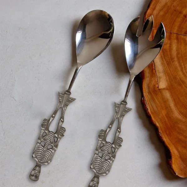 Skeleton_Serving_Spoon_Set_Of_Gothic_Tableware_Set_Of_2