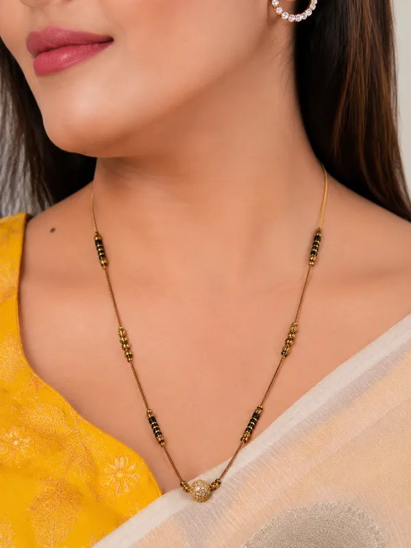 Gold_Alloy_And_Black_Beads_Mangalsutra_Necklace_For_Women