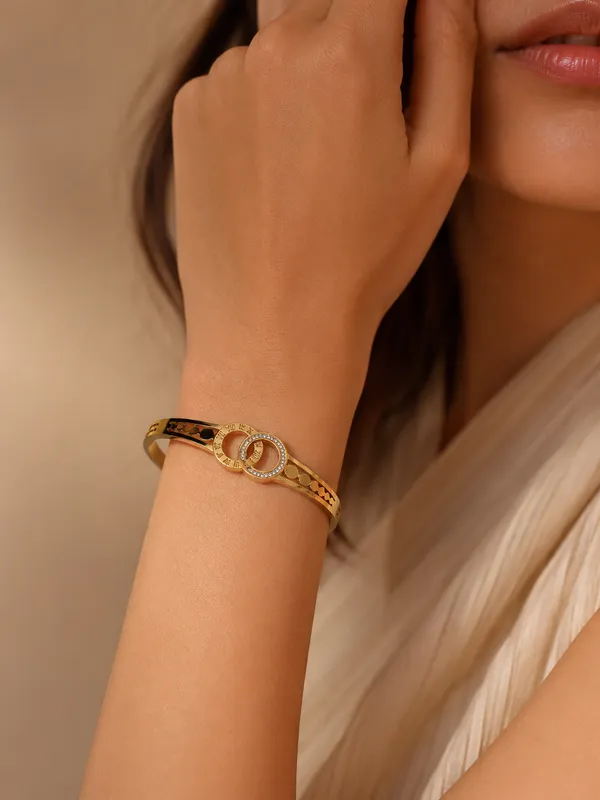 Gold_Stainless_Steel_Crystal_Bangle_Bracelet_For_Women