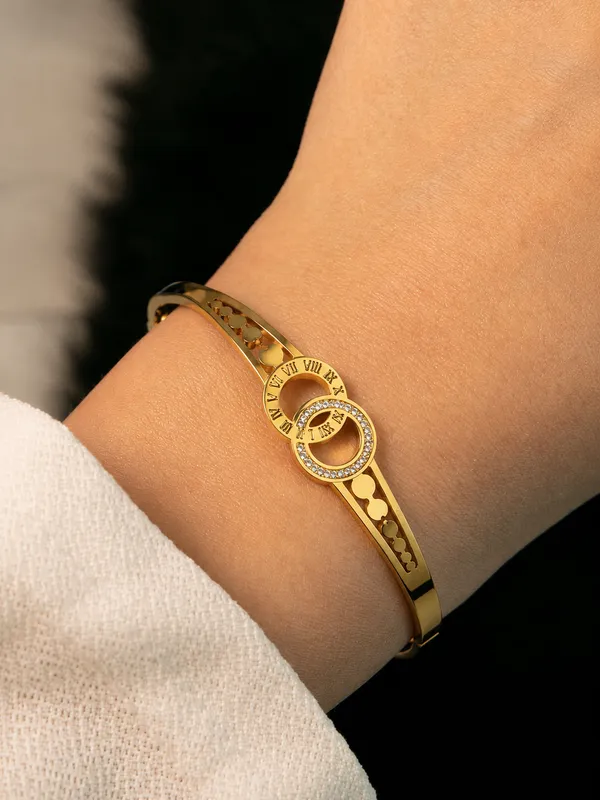 Gold_Stainless_Steel_Crystal_Bangle_Bracelet_For_Women