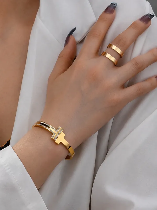 Gold_Stainless_Steel_Bangle_Bracelet_For_Women