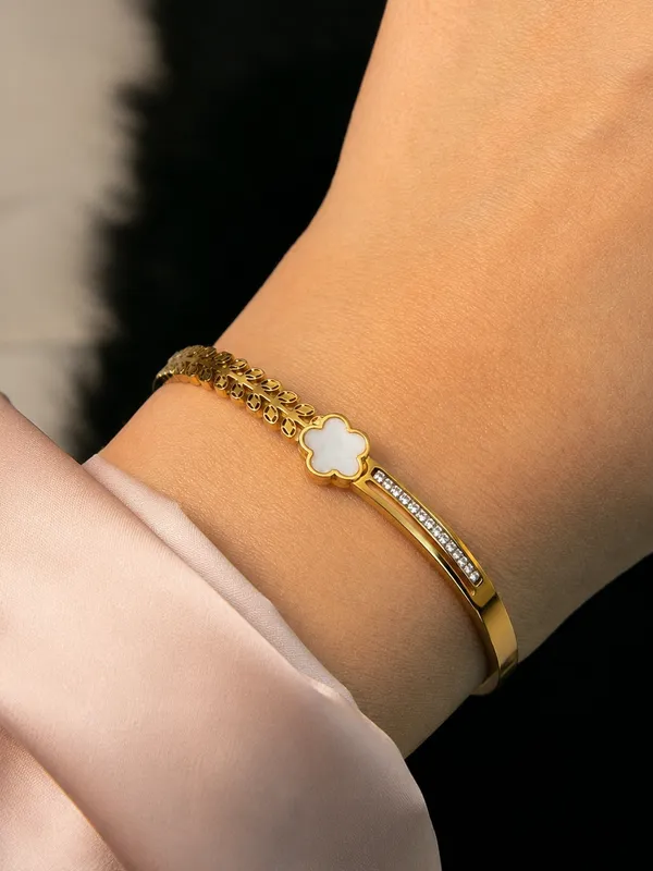 Gold_Stainless_Steel_Bangle_Bracelet_For_Women
