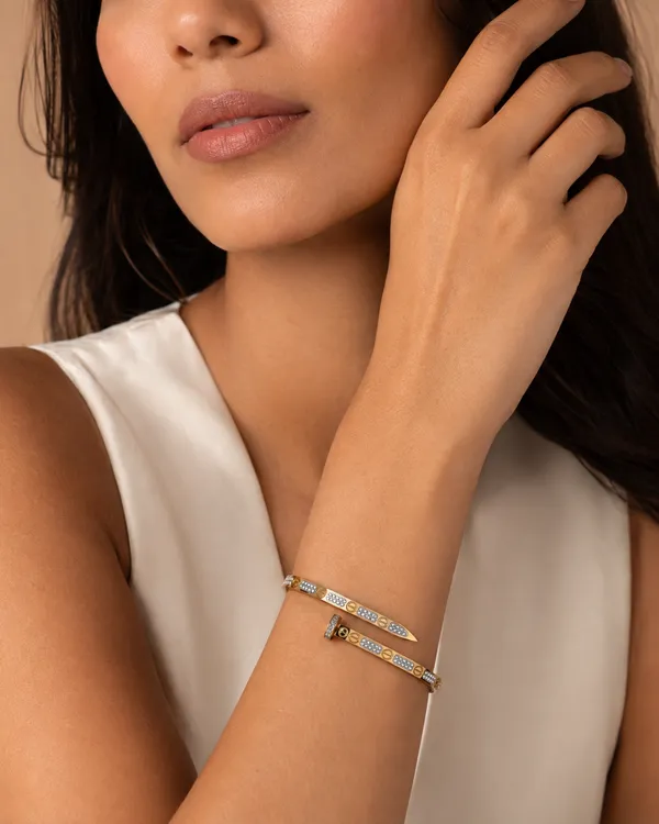 Gold_Alloy_Crystal_Open_Cuff_Bracelet_For_Women