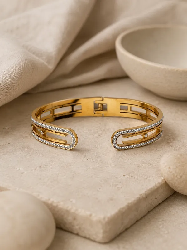 Gold_Stainless_Steel_Open_Cuff_Bracelet_For_Women