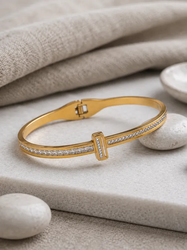 Gold_Stainless_Steel_Crystal_Bangle_Bracelet_For_Women