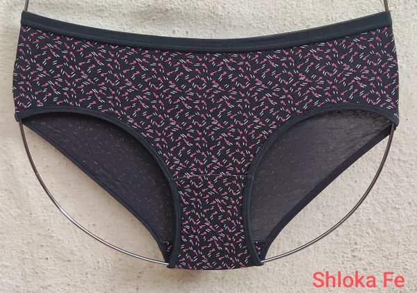 Shloka_Fe_Multicolor_Cotton_Hipster_Print_1_Panties_For_Women_Pack_Of_3