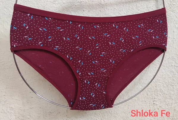 Shloka_Fe_2_Multicolor_Cotton_Print_2_Panties_For_Women_Pack_Of_3