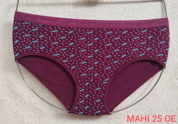 Mahi_25_OE_3_Multicolor_Cotton_Print_3_Panties_For_Women_Pack_Of_3