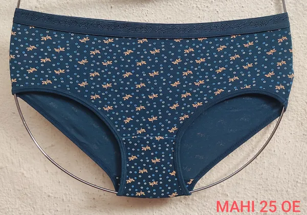 Mahi_25_OE_3_Multicolor_Cotton_Print_3_Panties_For_Women_Pack_Of_3