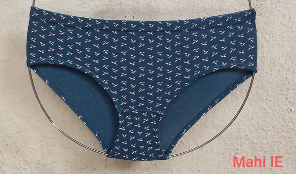 Mahi_IE_Multicolor_Cotton_Print_4_Panties_For_Women_Pack_Of_3
