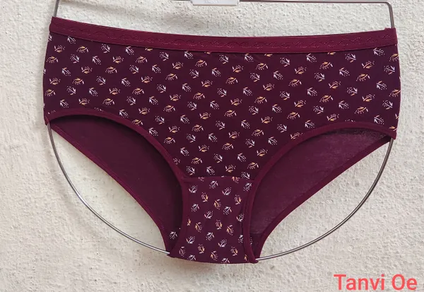 Tanvi_Oe_Multicolor_Cotton_PRINT_1_HIPSTER_Panties_For_Women_Pack_Of_3