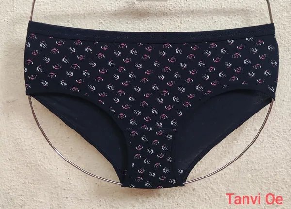 Tanvi_Oe_Multicolor_Cotton_PRINT_1_HIPSTER_Panties_For_Women_Pack_Of_3