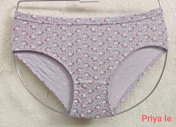 Priya_Ie_Multicolor_Cotton_Print_4_Panties_For_Women_Pack_Of_3
