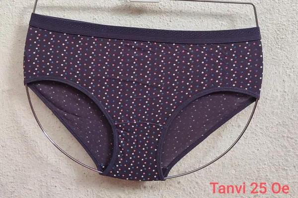 Tanvi_25_Oe_Multicolor_Cotton_print_1_Hipster_Panties_For_Women_Pack_Of_3