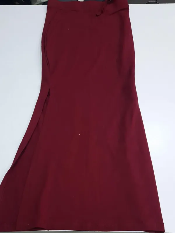 Elegant_Maroon_Mermaid_Saree_Shaper_For_Women