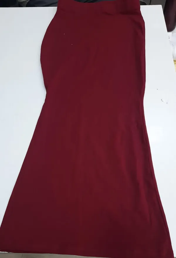 Elegant_Maroon_Mermaid_Saree_Shaper_For_Women