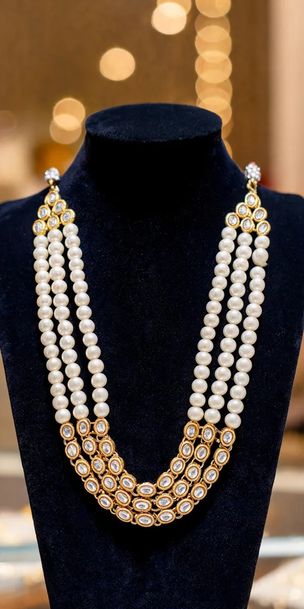White_Layered_Necklace_Alloy_For_Unisex_Pack_Of_1