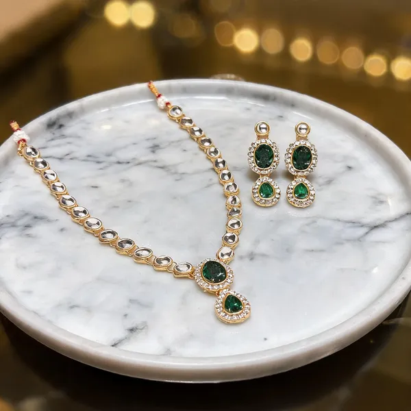 Green_And_White_Jewellery_Set_Alloy_For_Women_Pack_Of_1