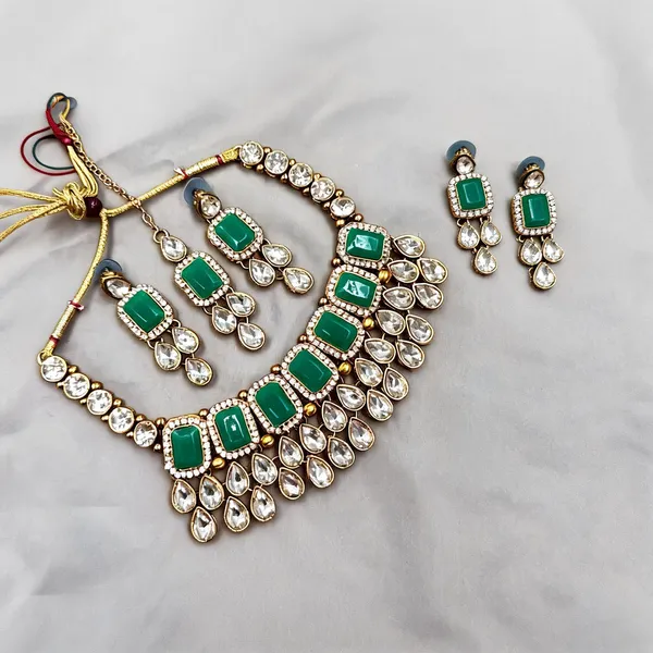 Green_And_White_Jewellery_Set_Alloy_For_Women_Pack_Of_1