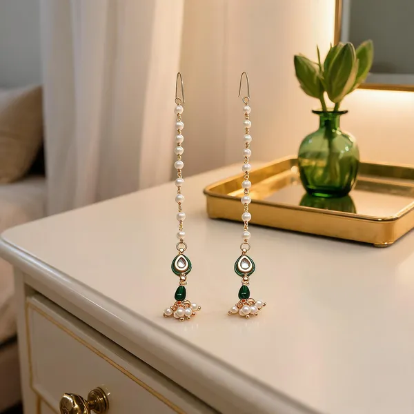White_And_Gold_Maang_Tikka_Alloy_For_Women_Pack_Of_2