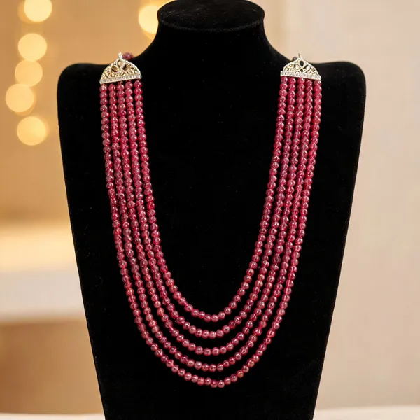 Maroon_Necklace_Alloy_For_Unisex_Pack_Of_1