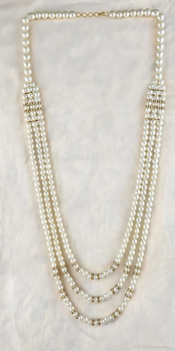 White_Layered_Necklace_Alloy_For_Unisex_Pack_Of_1