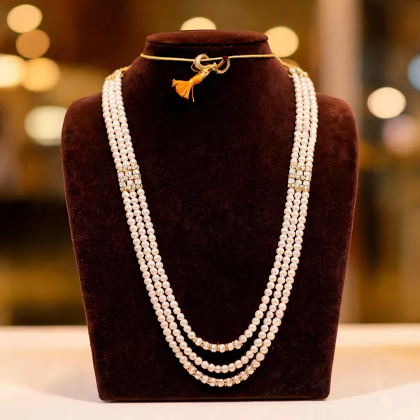 White_Layered_Necklace_Alloy_For_Unisex_Pack_Of_1