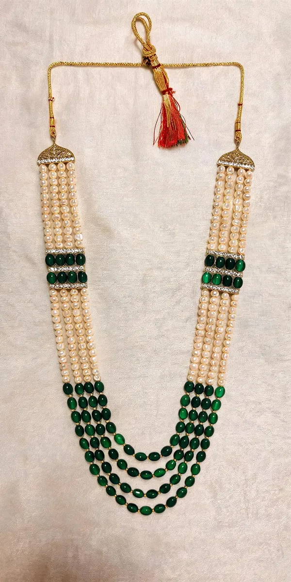 Green_Layered_Necklace_Alloy_For_Unisex_Pack_Of_1