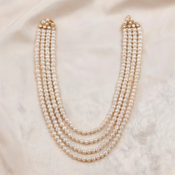 White_Layered_Necklace_Alloy_For_Unisex_Pack_Of_1